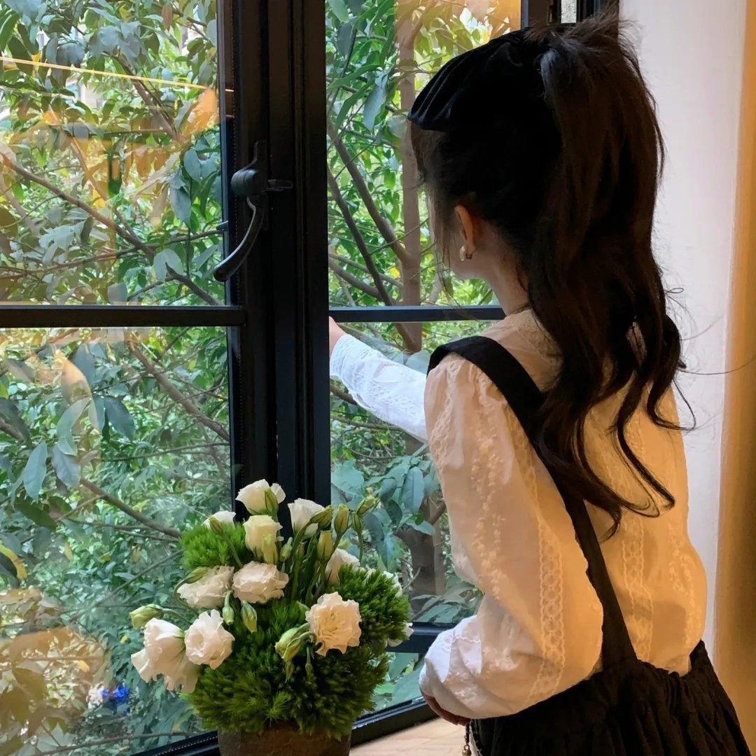 霸气女销售